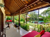 Villa Kakatua, Guest bedroom terrace