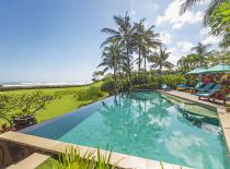 Villa Tanju, Main Pool