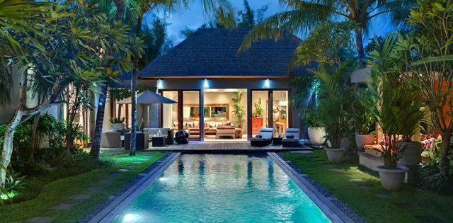 Villa Eshara III, Pool at Night