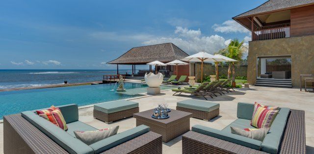 Villa Bayu Gita - Beach Front, Pool Deck