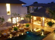 Villa Kipi, Pool at Night