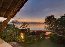 Villa Batujimbar, Beach Access