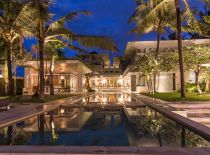 Villa Vedas, Villa at Night